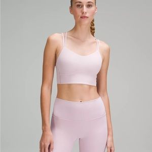NEW Lululemon Like a Cloud Longline Bra
Light Support, B/C Cup NWT size 8